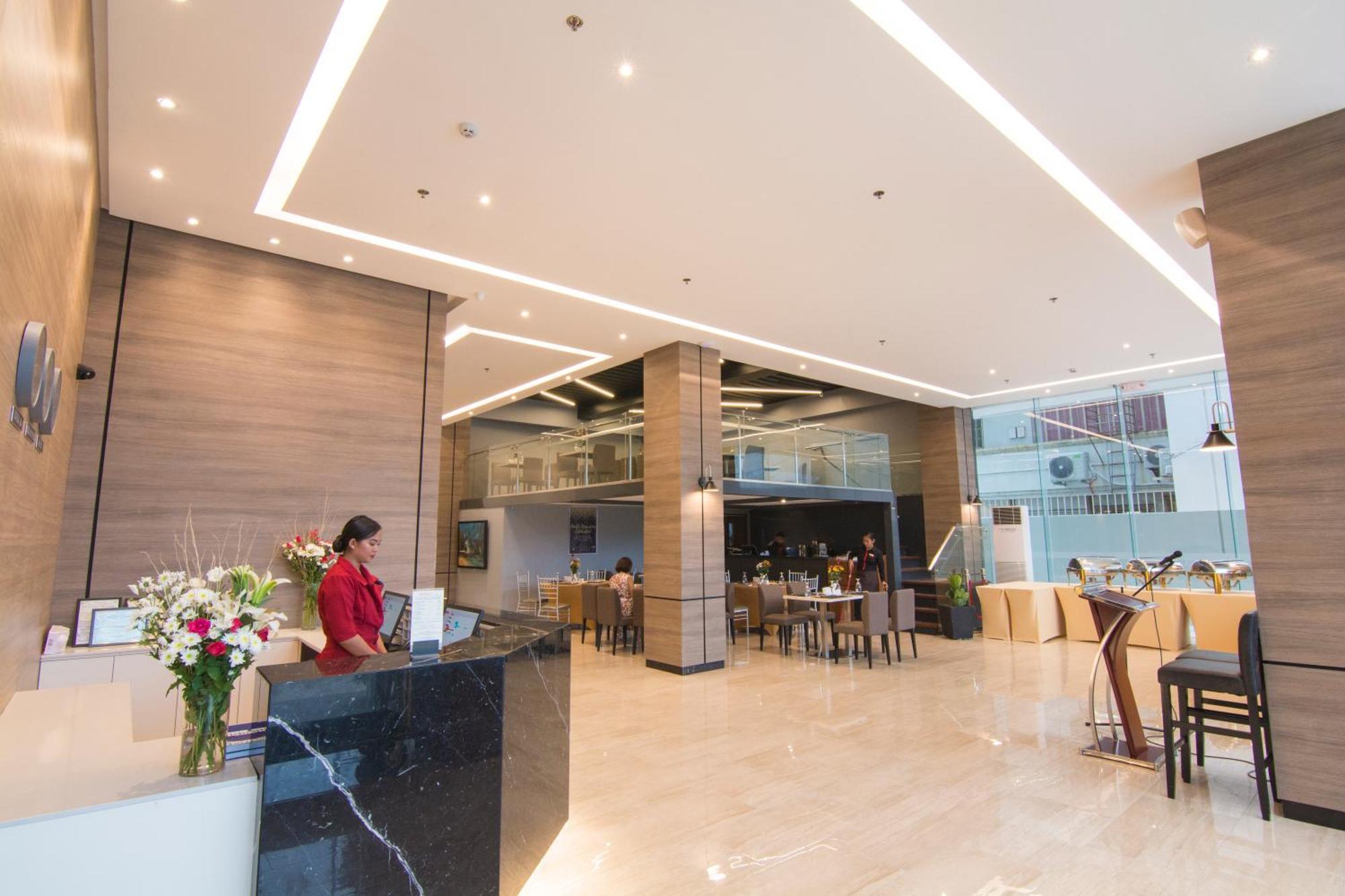 Mango Suites Cauayan Exterior photo
