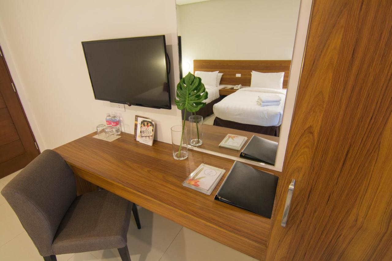 Mango Suites Cauayan Exterior photo