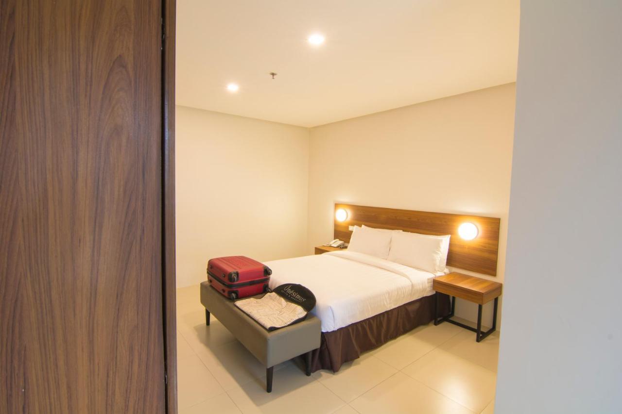 Mango Suites Cauayan Exterior photo