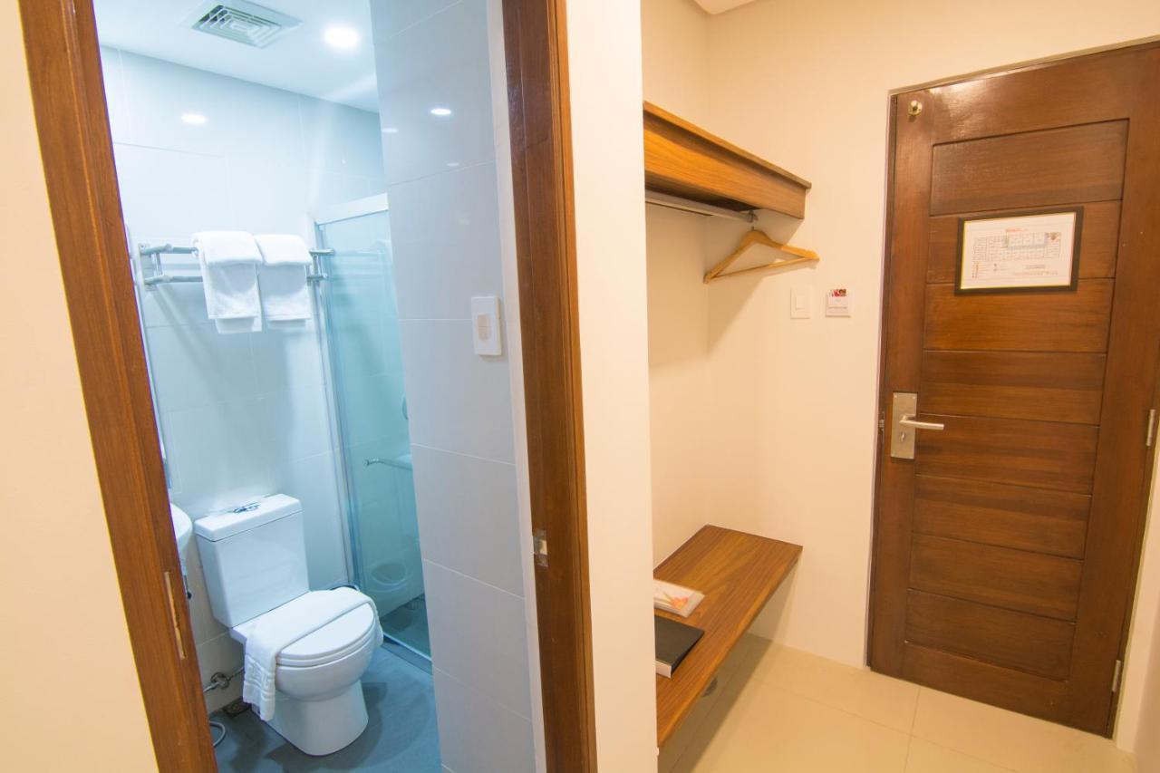 Mango Suites Cauayan Exterior photo